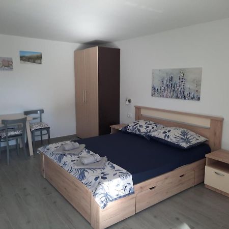 Apartmani Gabrijel Novi Vinodolski Exterior foto