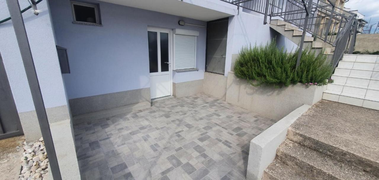 Apartmani Gabrijel Novi Vinodolski Exterior foto