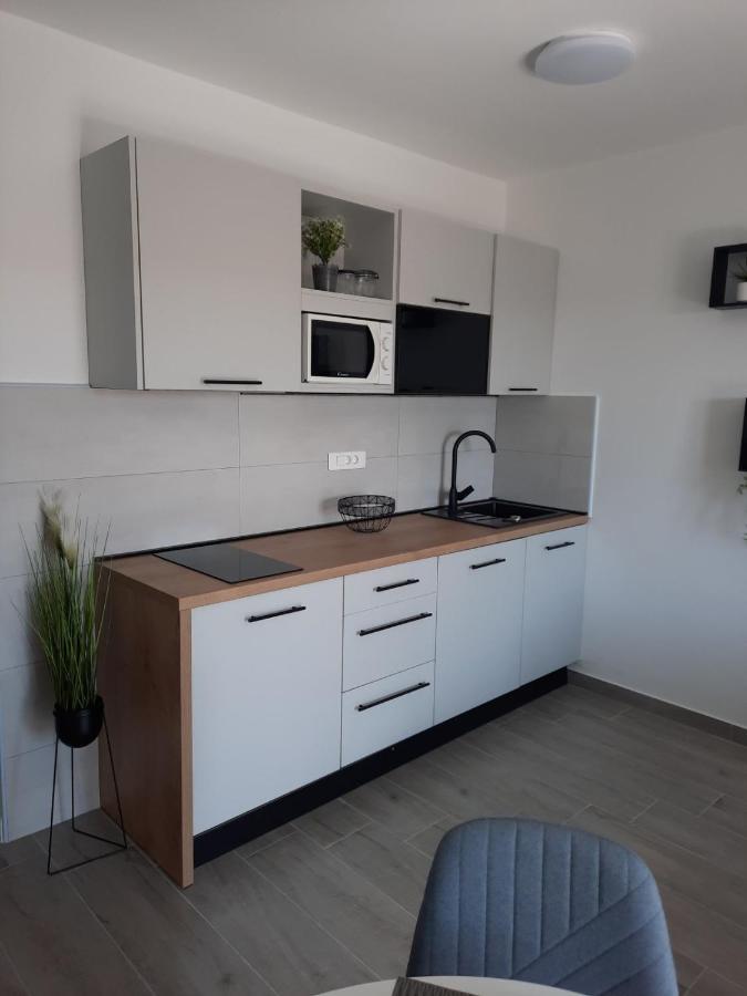 Apartmani Gabrijel Novi Vinodolski Exterior foto