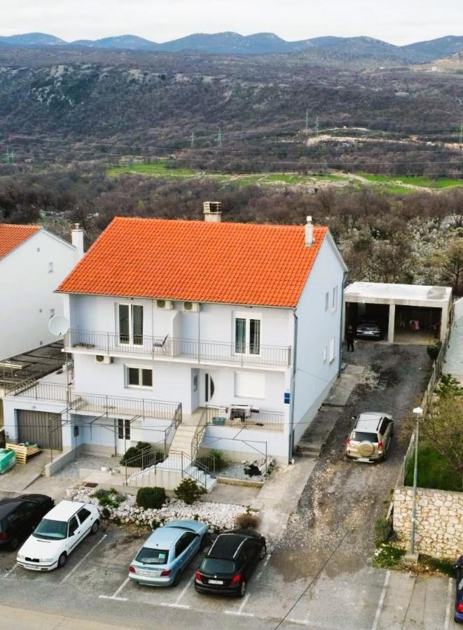 Apartmani Gabrijel Novi Vinodolski Exterior foto